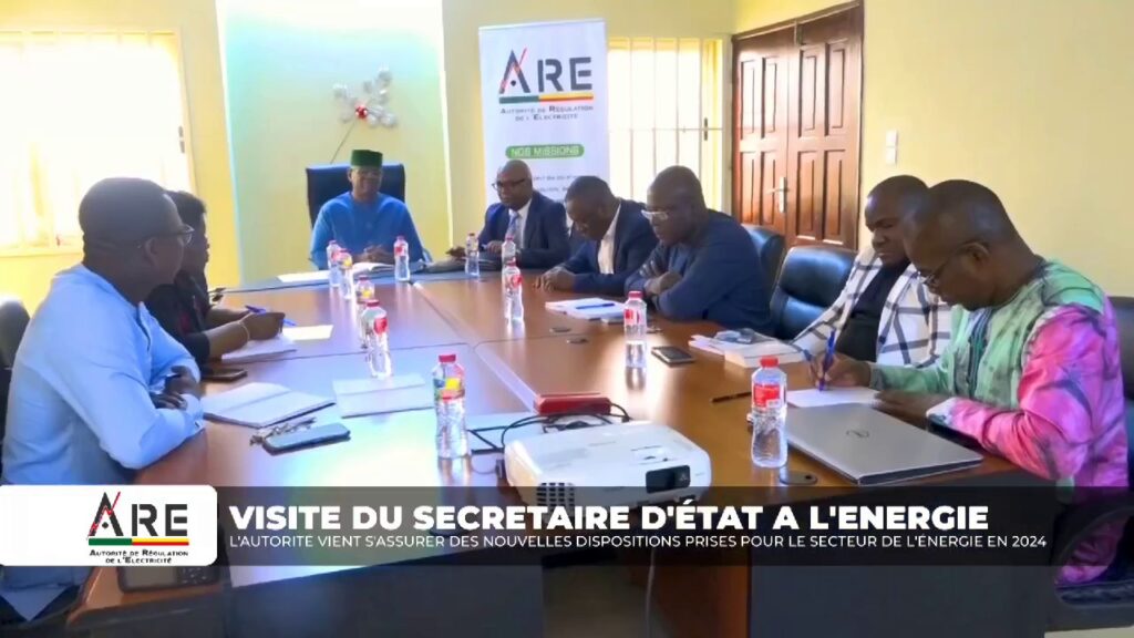 Séance d’échange entre le Secrétaire d’Etat à l’Energie et l’ARE : Des dispositions nobles pour rendre plus productif et compétitif le secteur de l’Énergie électrique au Bénin.